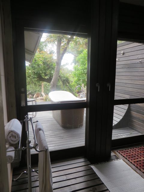 And copper tub...outside!