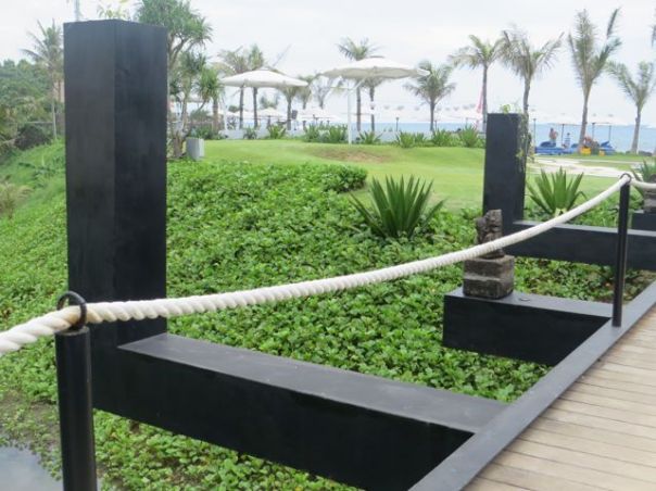 From the bridge, the pool can be seen to the left in the distance