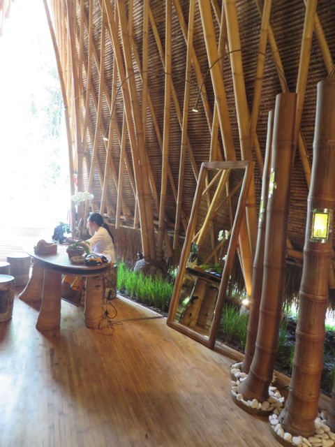 The desk...where I spotted my pen!