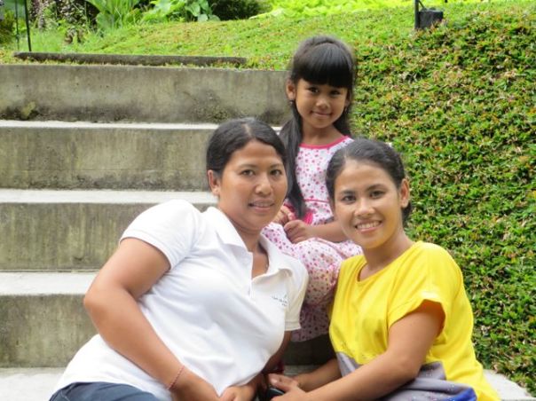 Komang, Nonni, & Mayle, my artists!!