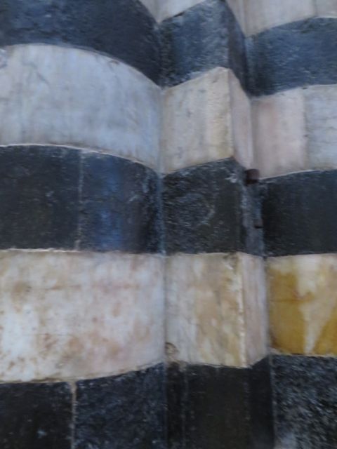 Detail of the pillars