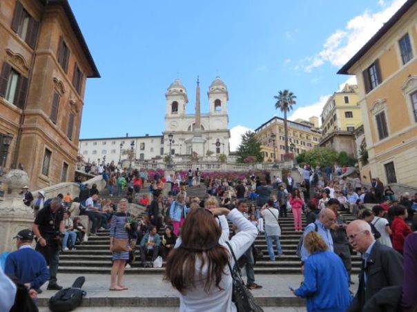 ...and tons of people hanging out in between.